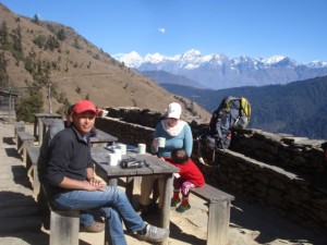 Louise Currie, daughter Shanaia, Bijay (obscured) and Lakpa Sherpa, with the Everest range in the background. Christmas Eve, 2013. (pic: courtesy Louise Currie collection